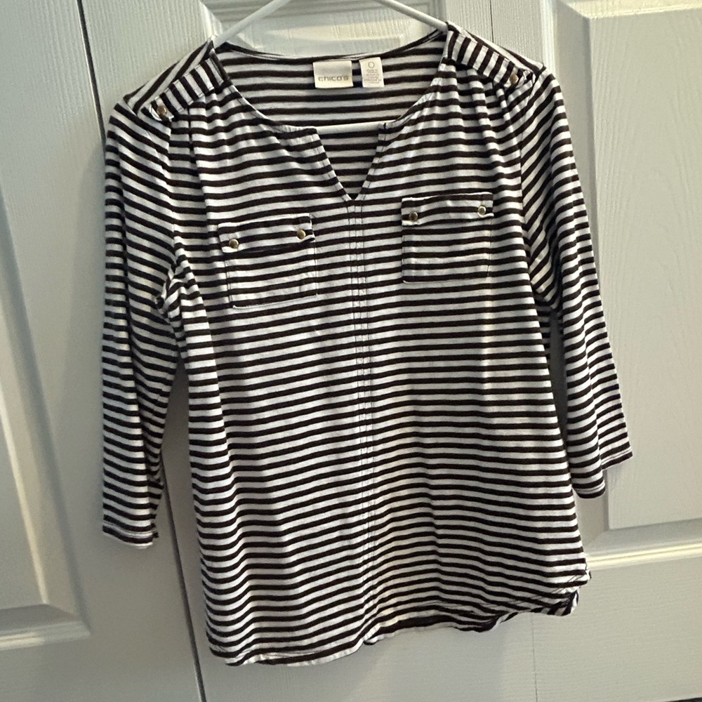 Chico’s Women’s Black & White Striped Cotton 3/4 Sleeve V-Neck Blouse 0
